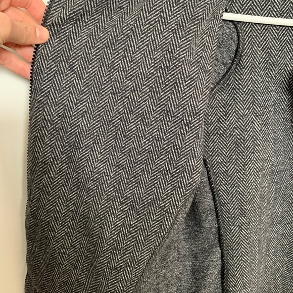 Lululemon Asymmetric Jacket - Picture 5 of 6